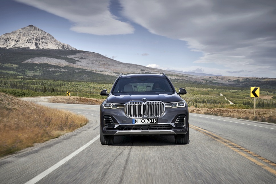 BMW X7 technical specifications and fuel economy